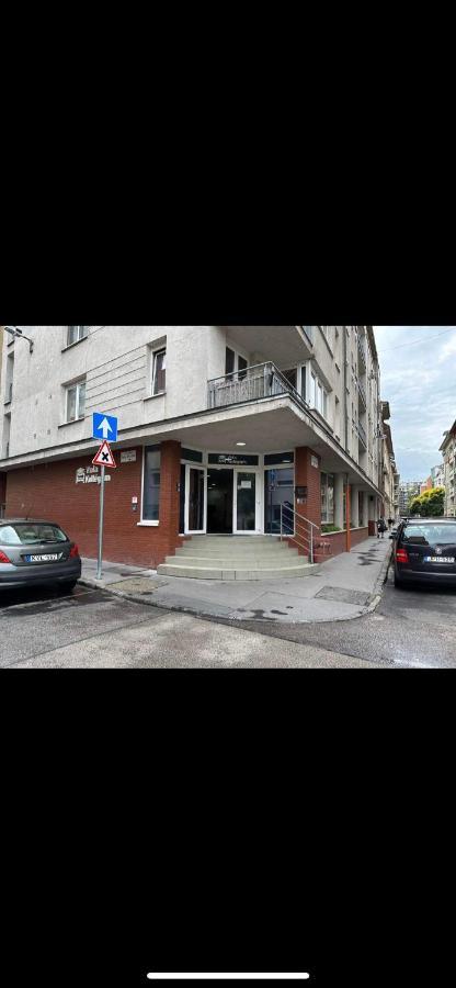 Viola Hostel Budapest Exterior foto